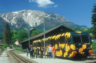 Salamander Schneebergbahn im Bahnhof Puchberg, © NÖSBB/Franz Zwickl