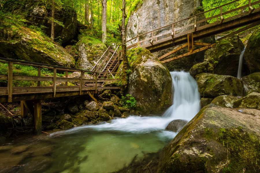 Eine Zweigstrecke des Piestingtal-Radweges führt zum berühmten Naturschauspiel bei Muggendorf, © Wiener Alpen, Christian Kremsl