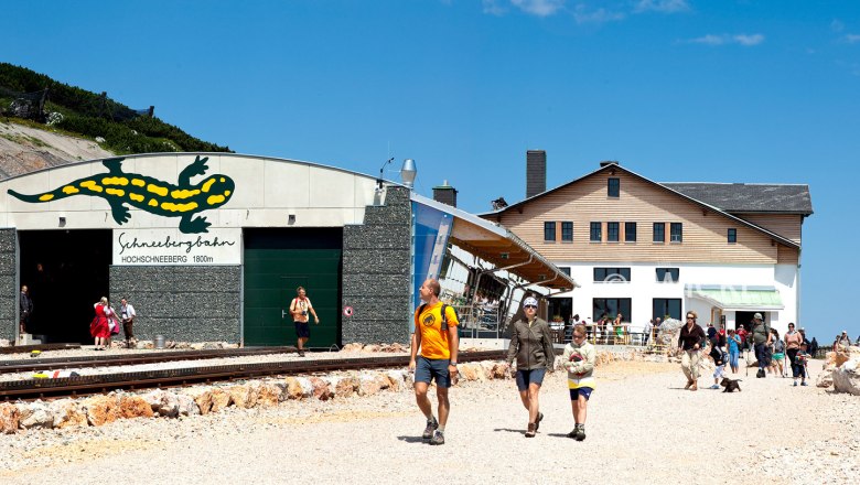 Berghaus Hochschneeberg, © Niederösterreichische Schneebergbahn GmbH, Foto Franz Zwickl