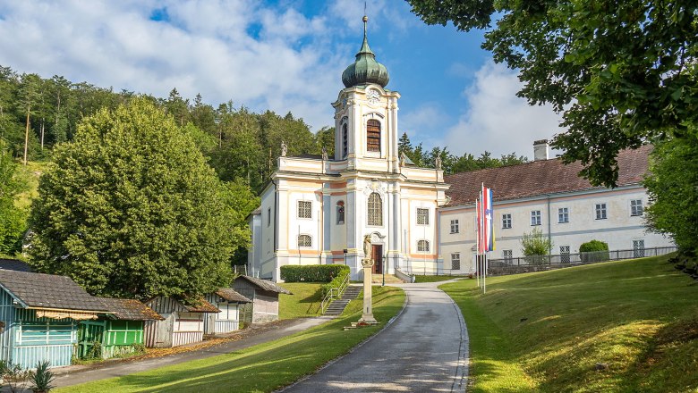 Servitenkloster Mariahilfberg in Gutenstein