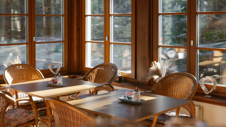 Gemütliches Ambiente in der Dorfpension Mariahilfberg, © Wiener Alpen / Sophie Menegaldo